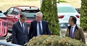 Al centro Carlo Ancelotti