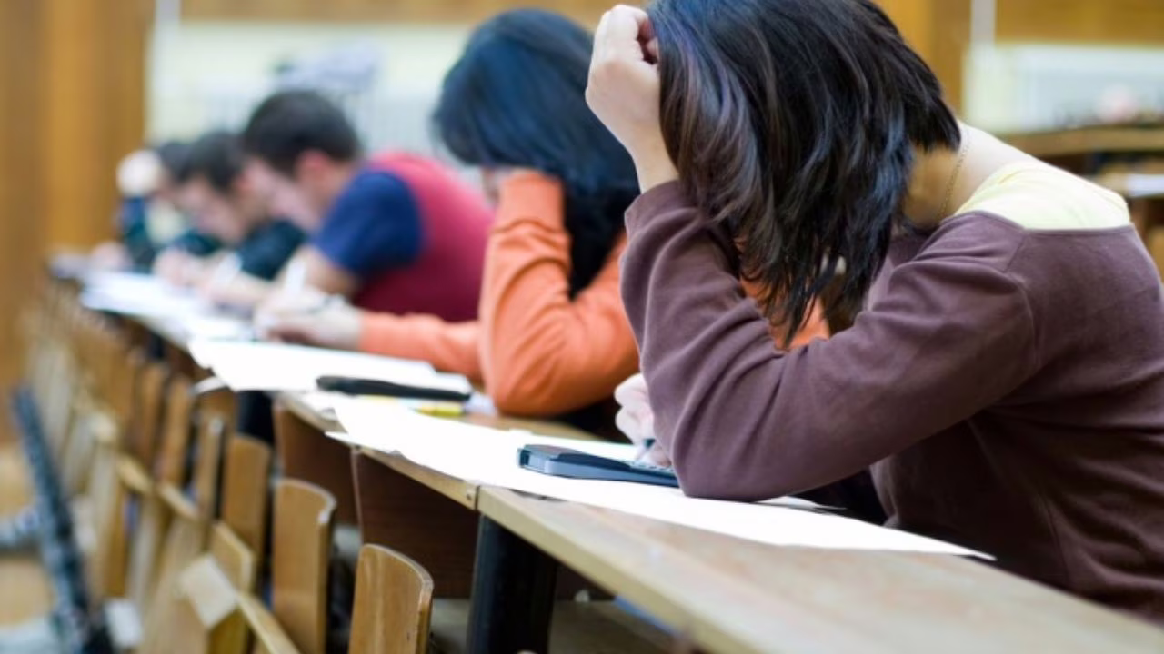 VENGHINO, DIPLOMATI VENGHINO: il Ministero assume 4000 lavoratori con un maxi concorso | C’è carenza di personale
