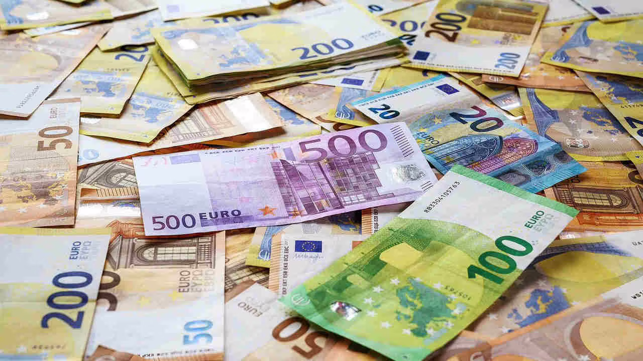 “I nostri soldi sono spariti”: Ultim’ora, la celebre banca italiana ha fatto crack | Correntisti disperati, non ci sarà alcun rimborso