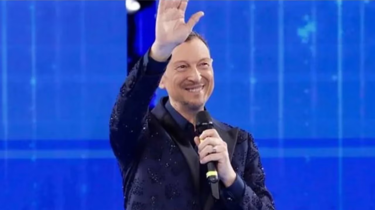 Amadeus lascia il nove: l’indiscrezione boom sbanca i social i Sbuca Mediaset: cosa sta succedendo