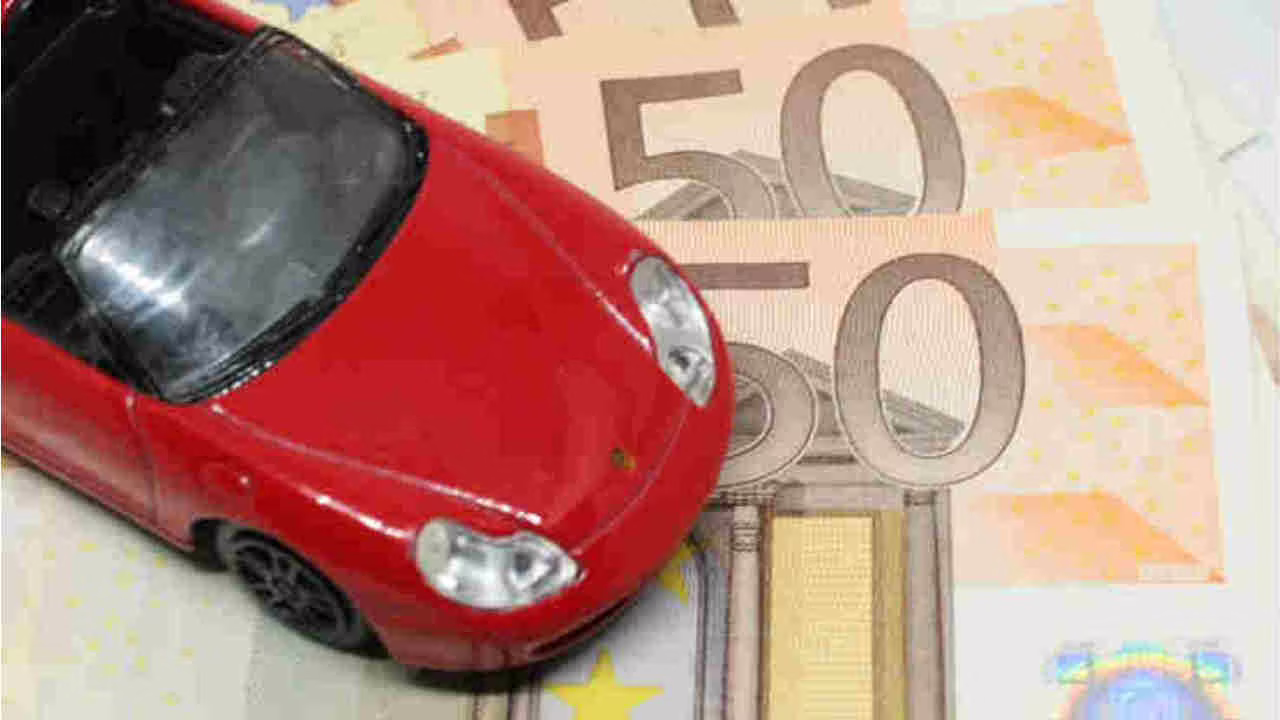 Bollo auto ADDIO: stop ai pagamenti, è ufficiale I Da questa data saranno vietati