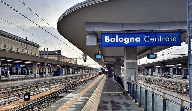 stazione bologna (1)