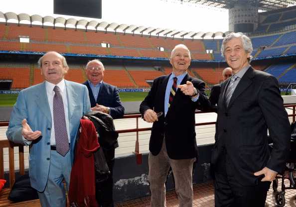 Lodetti (il primo a sinistra) in uno scatto a San Siro.