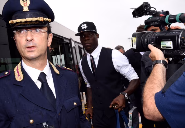 velocita ritiro patente balotelli