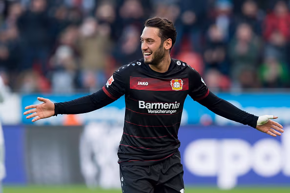 Hakan Calhanoglu milan