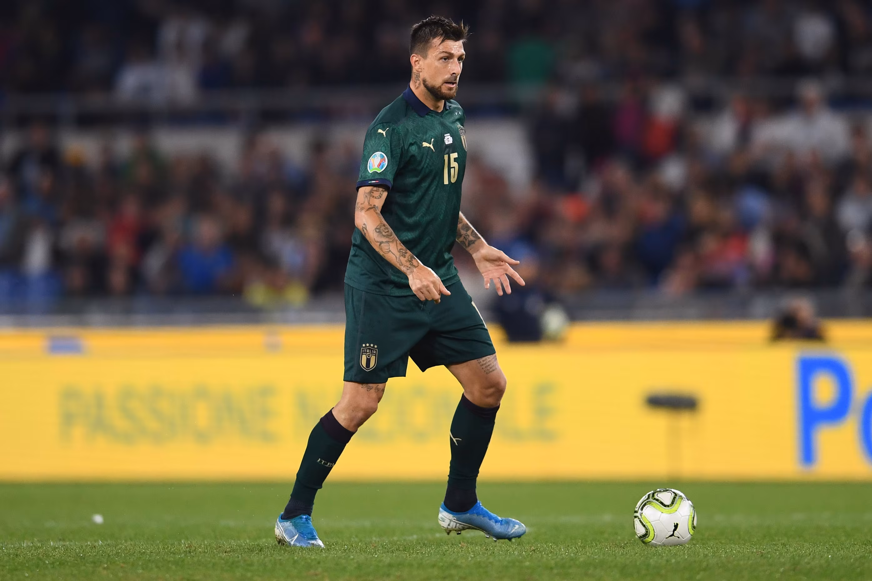 Acerbi con la maglia dell'Italia