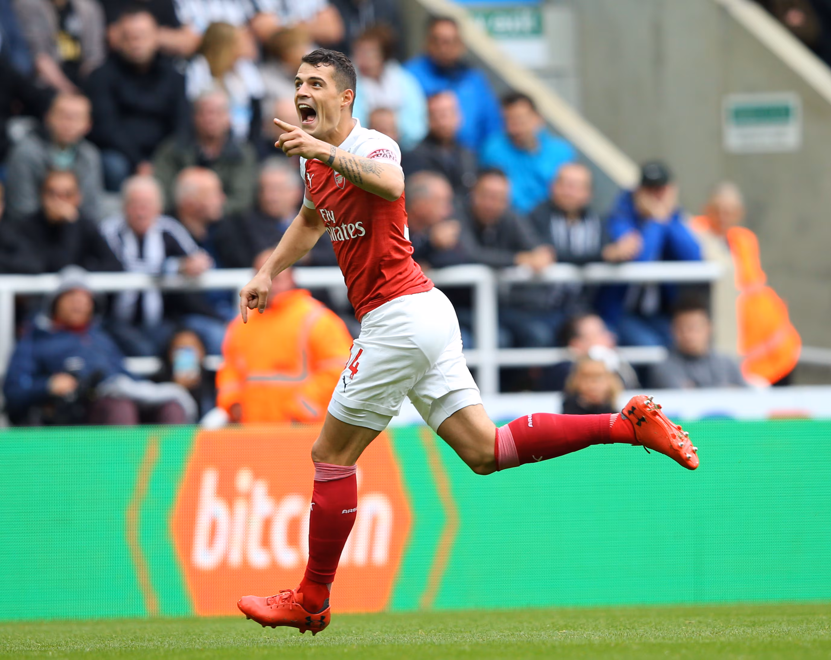 Xhaka, nuovo nome per il Milan