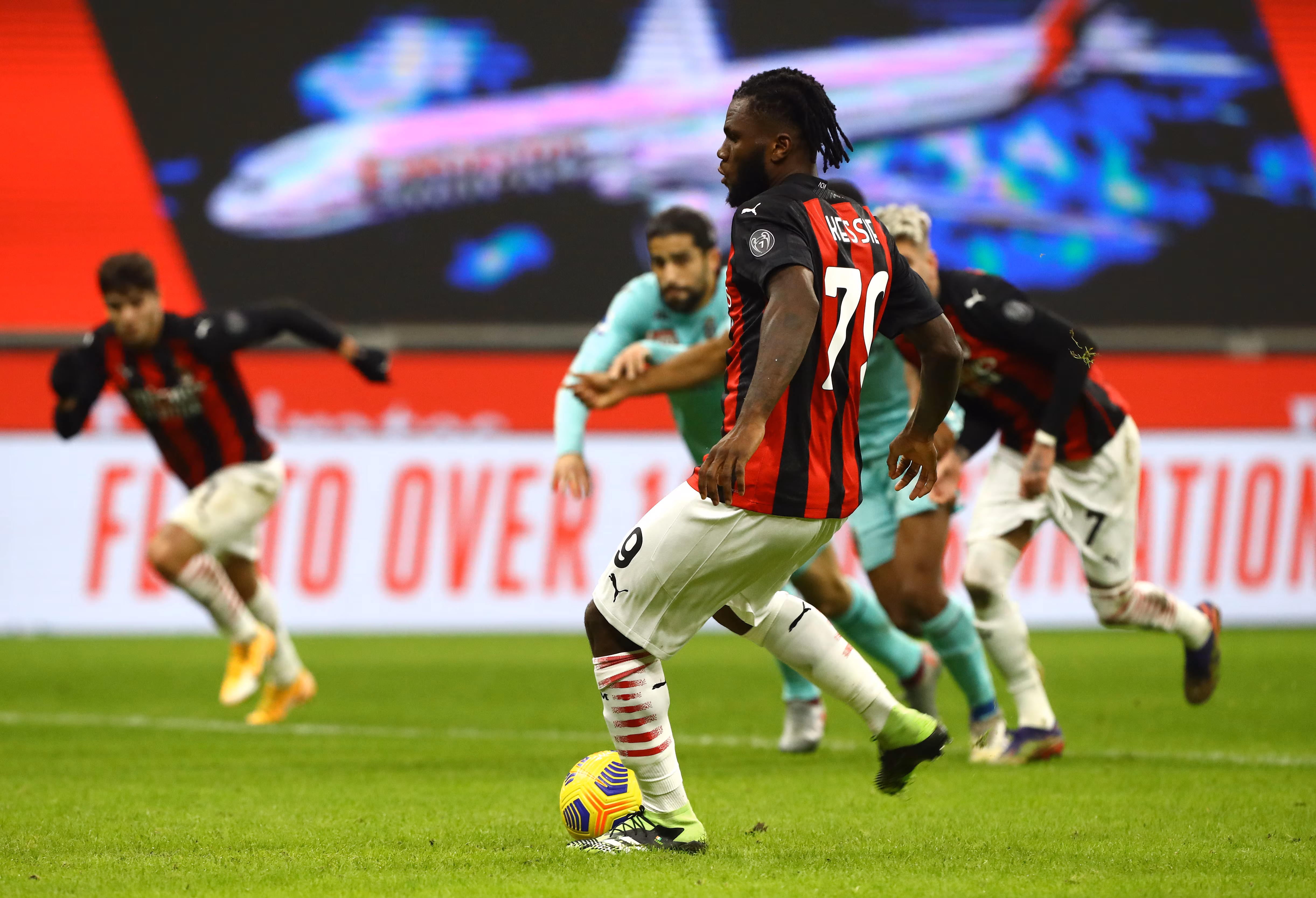 Il rigore trasformato da Kessie contro il Torino