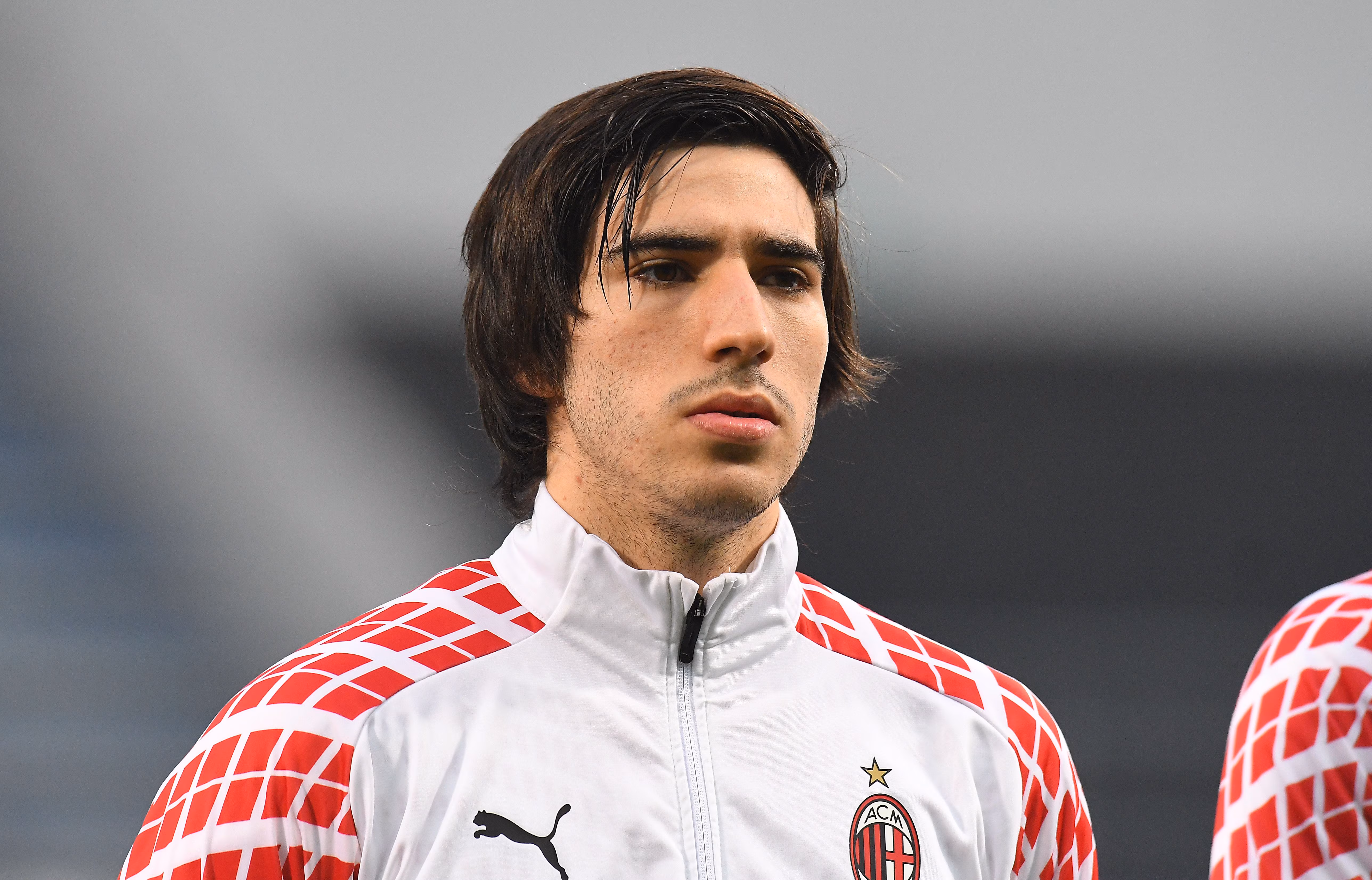 Sandro Tonali con la maglia del Milan