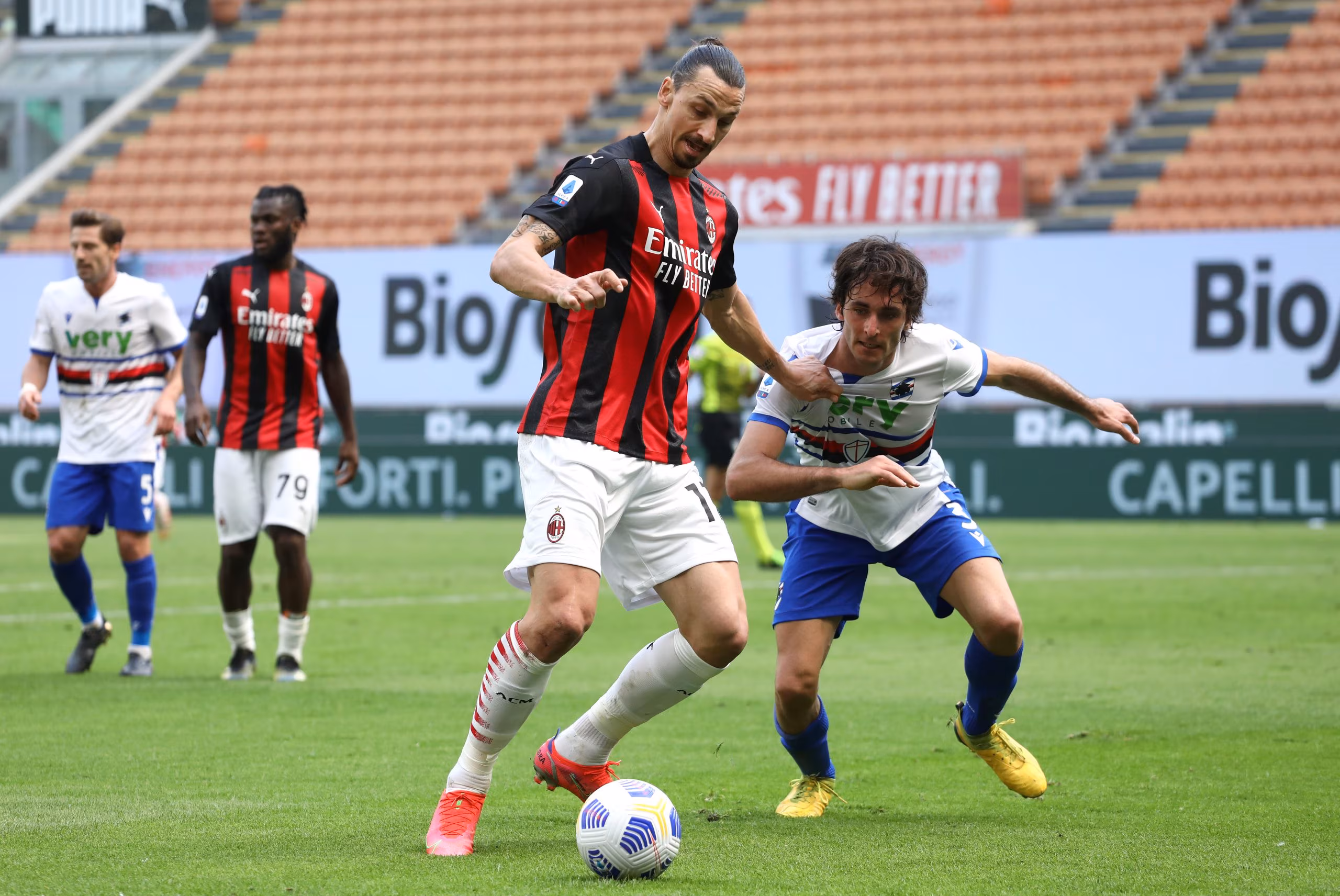 Ibrahimovic e Augello in Milan-Sampdoria