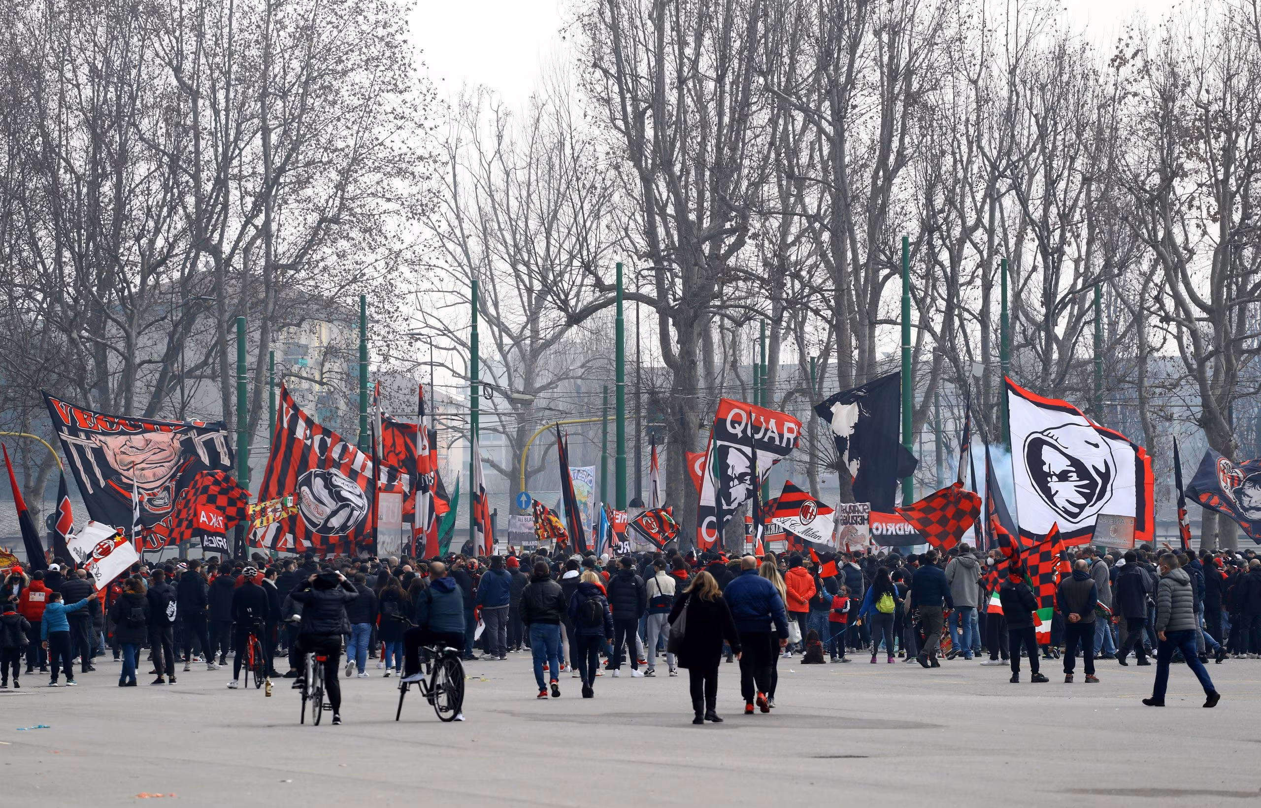 I tifosi della Curva Sud del Milan