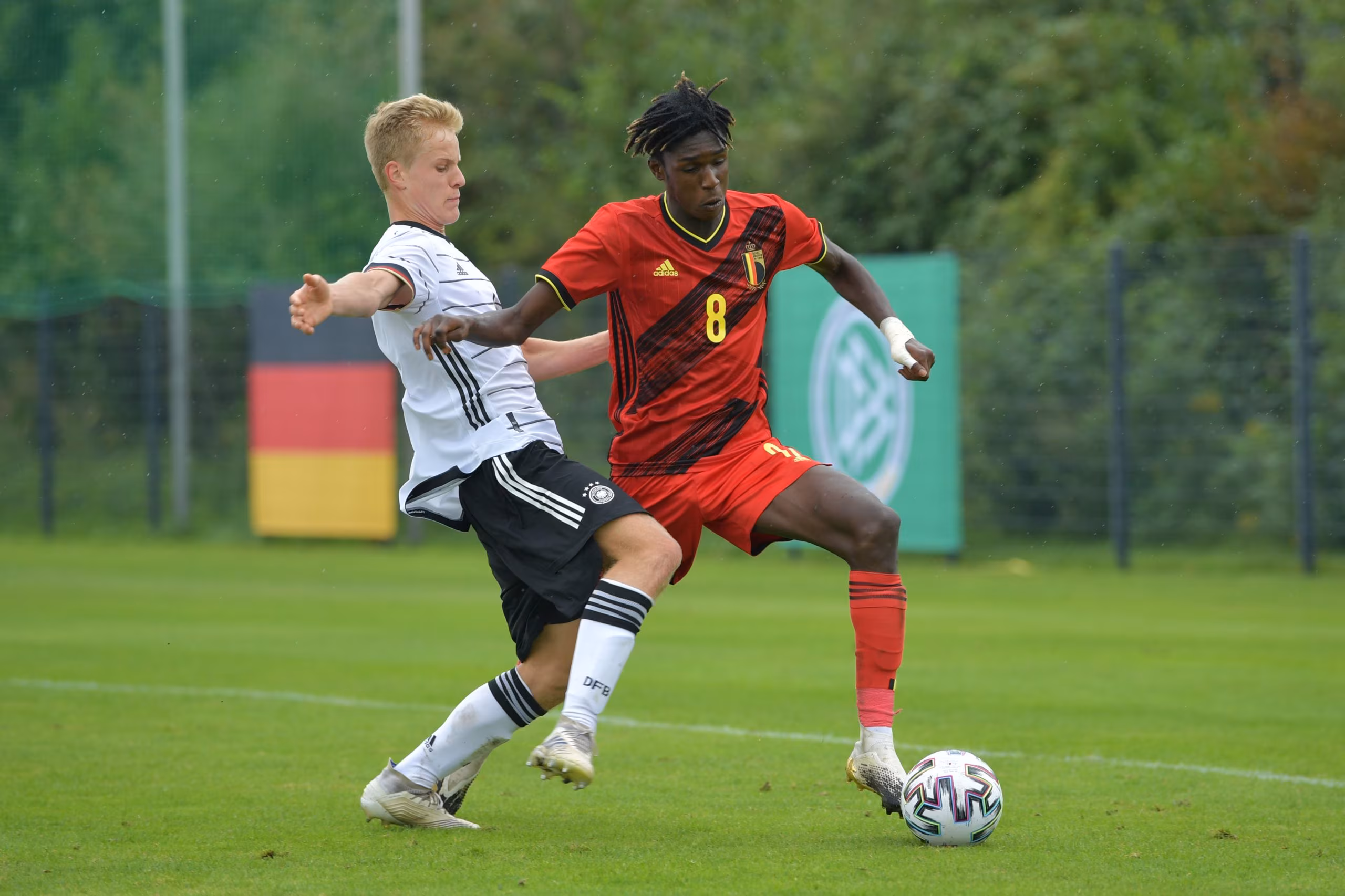 Pierre Dwomoh con la maglia della Nazionale U-17