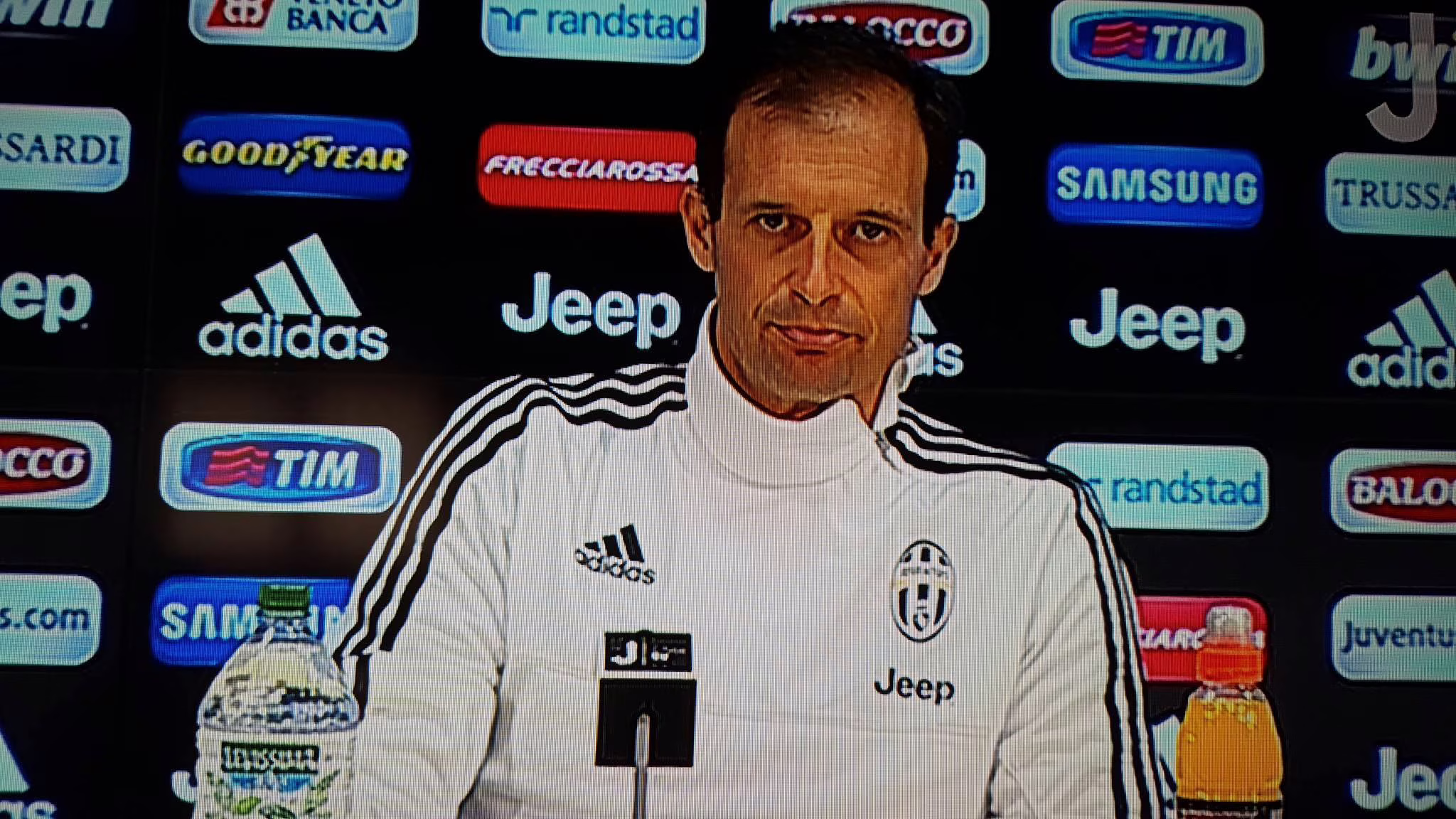 CONFERENZA - Allegri va al Max: 