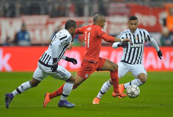 eliminazione Douglas Costa
