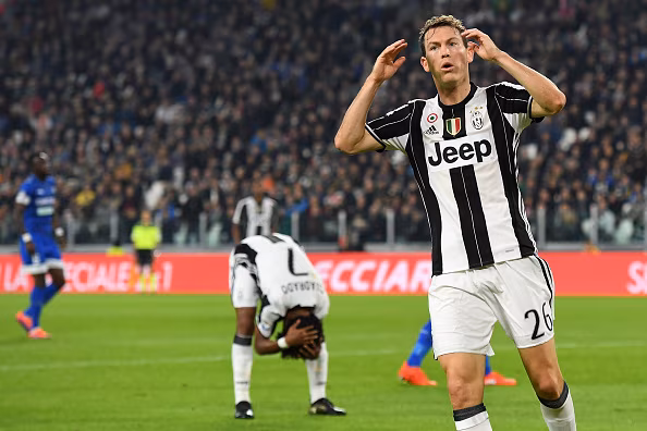 Mercato Juve: La destinazione di Lichtsteiner