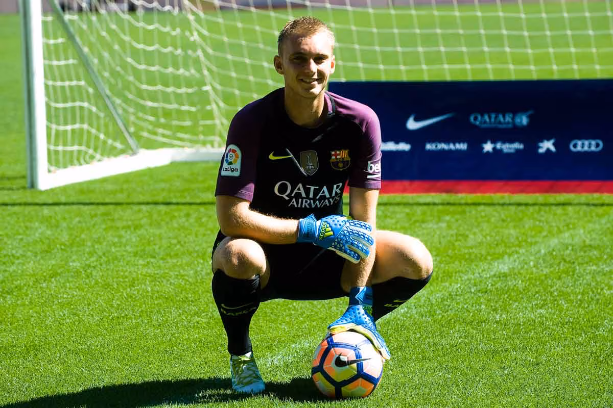 Cillessen si allontana dalla Juve