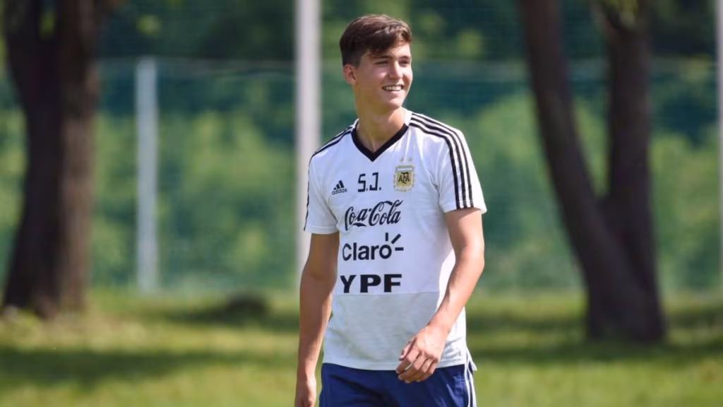 Calciomercato Juve: Balerdi del Boca piace alle big europee.