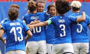 Notizie Juve, l'allenamento delle avversarie dell'Italia.