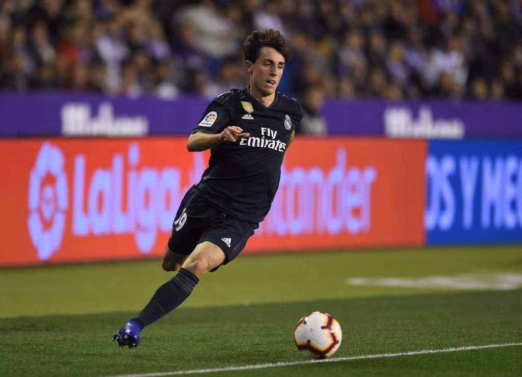 Mercato Juve: anche Odriozola tra i possibili sostituti di Cancelo.
