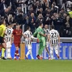 Szczesny ha appena parato il rigore calciato da Veretout