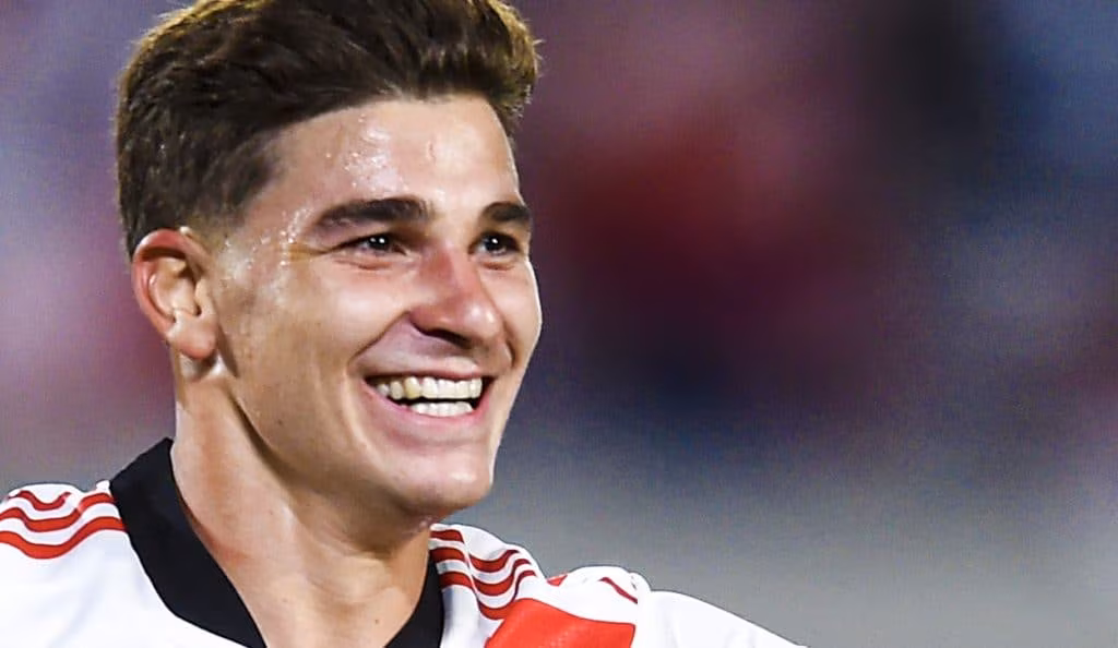 Julian Alvarez, nuovo obiettivo di mercato della Juve.