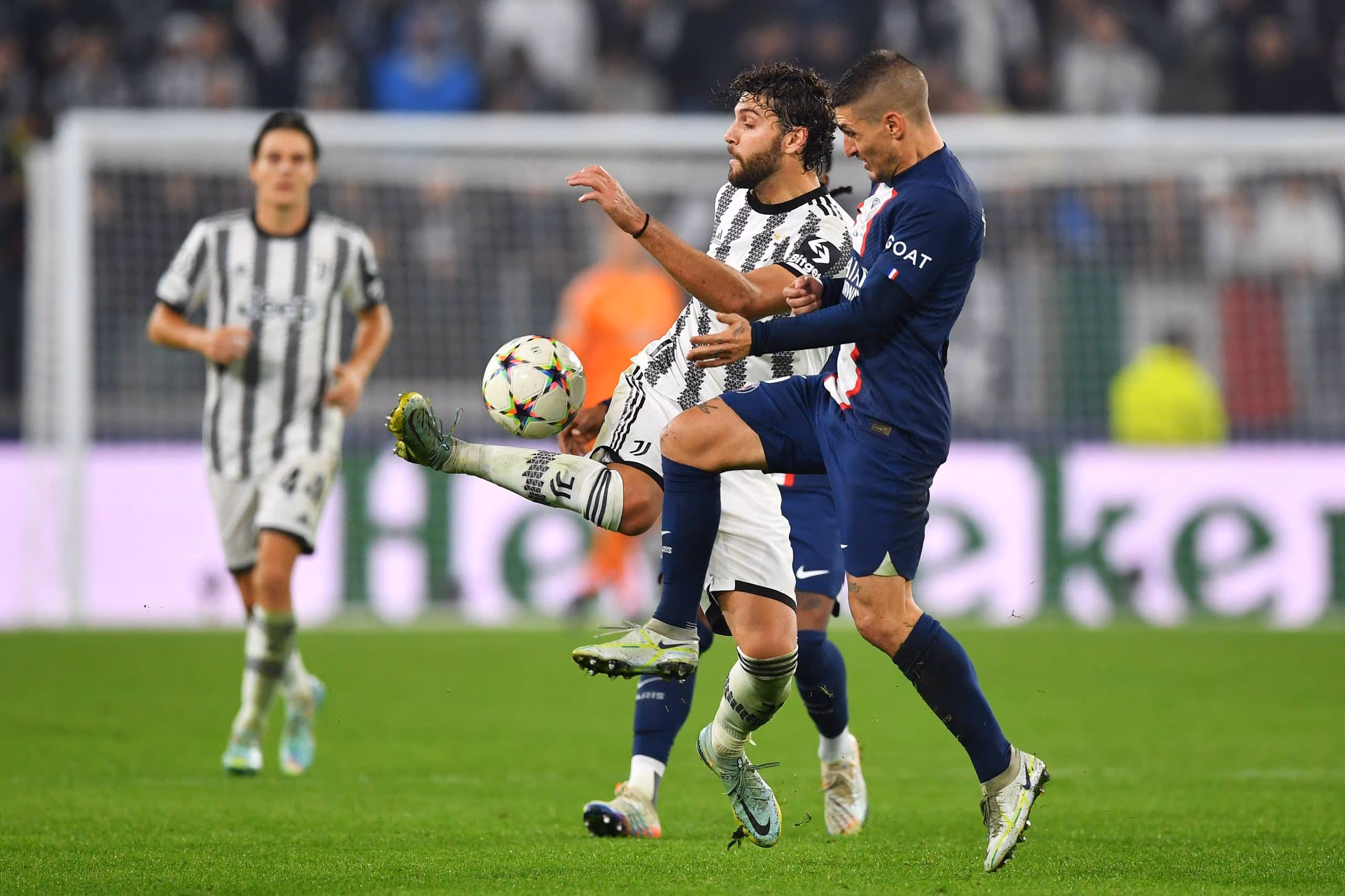 Juventus v Paris Saint-Germain