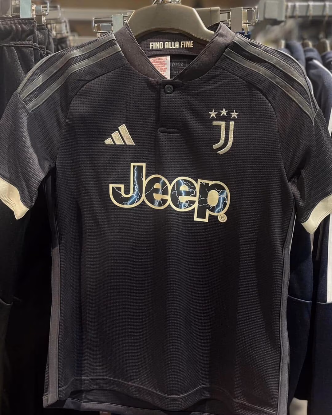 terza maglia juve