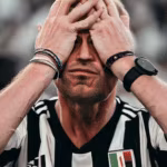Tifoso della Juventus preoccupato