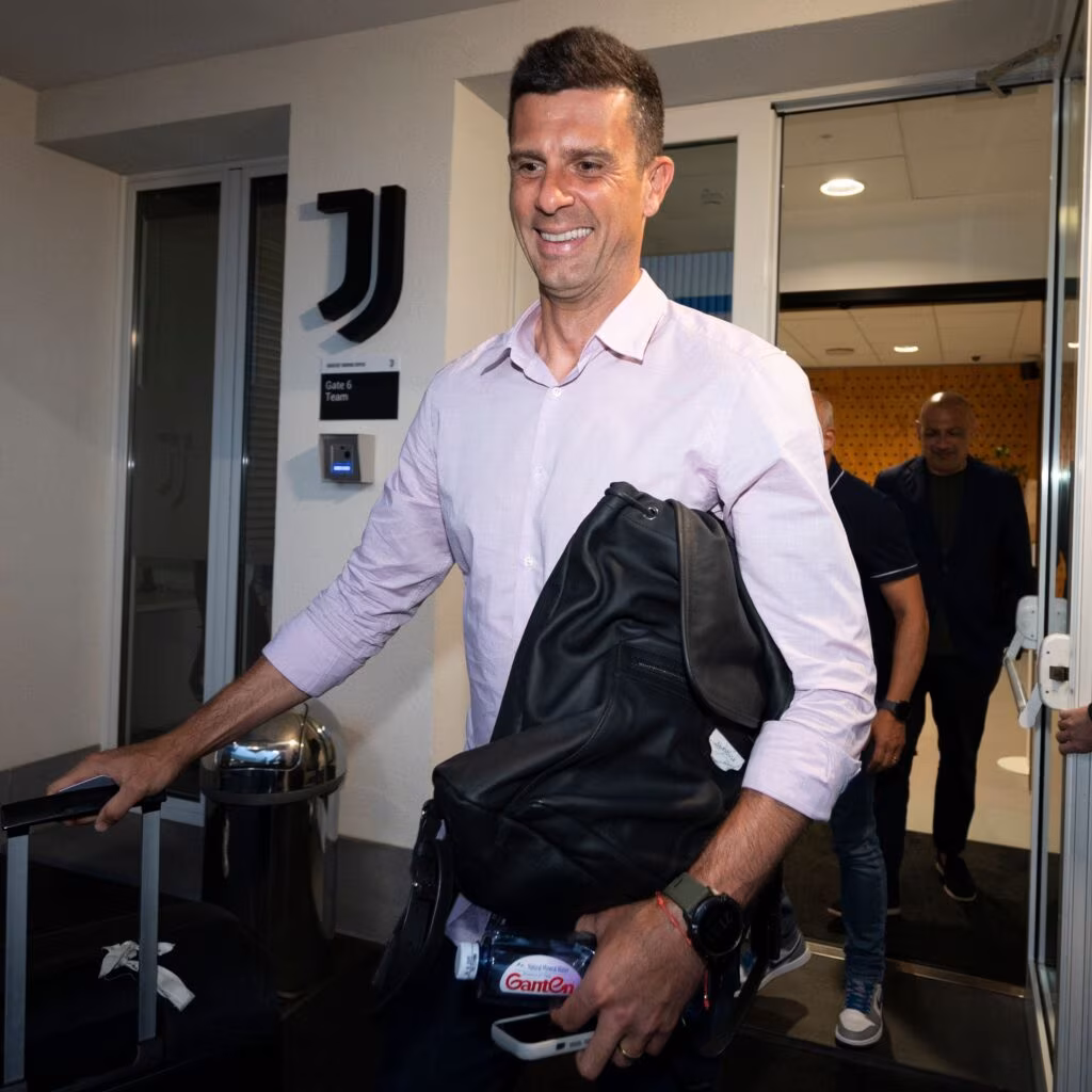 L'allenatore della Juventus Thiago Motta