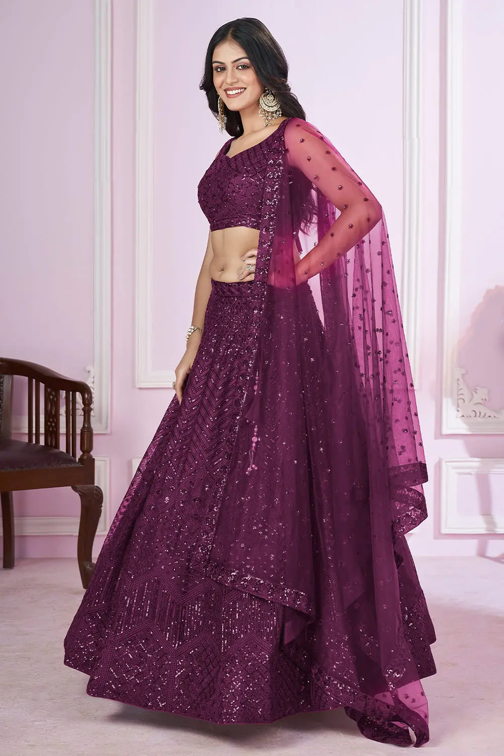 Dupatta close up featuring zari border and thread work on pure soft net fabric