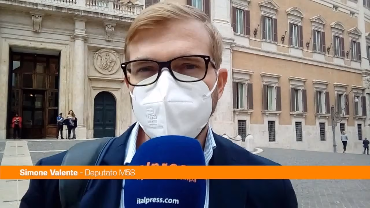 Valente: "Obbligo vaccinale ultima ratio"