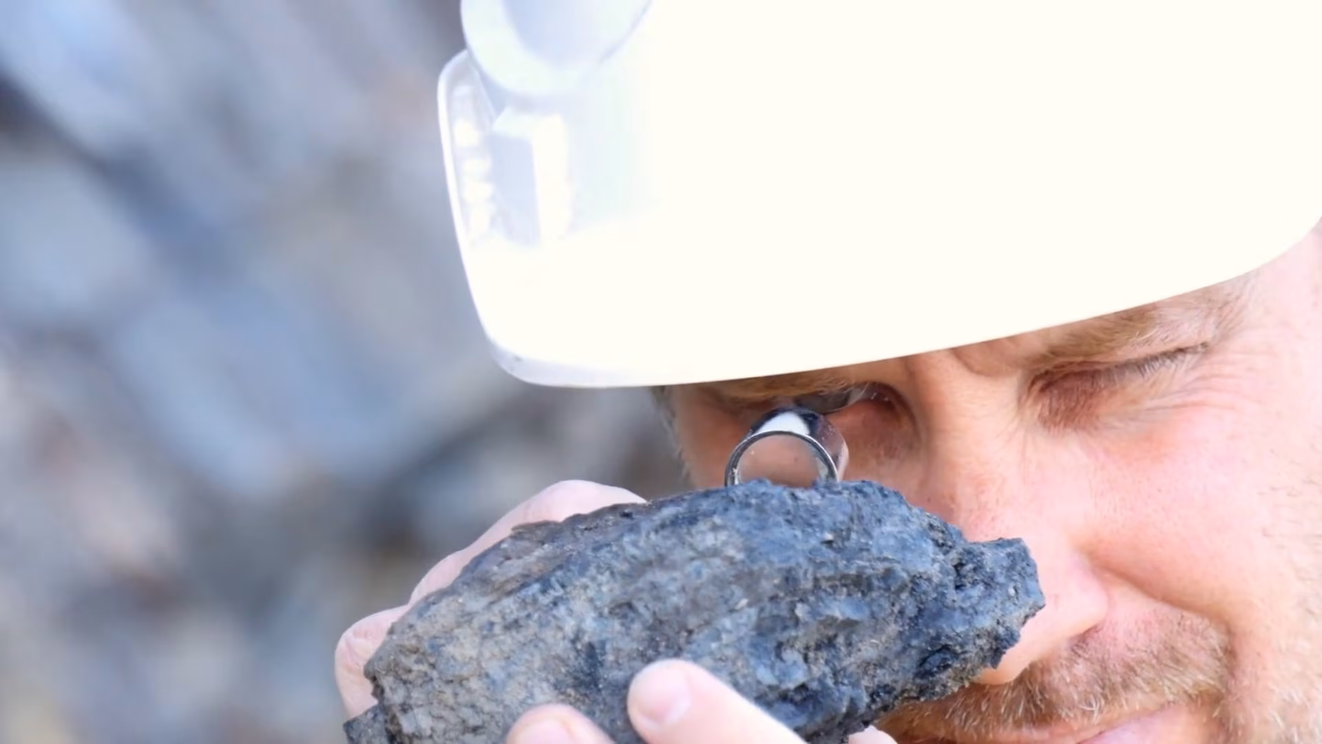 Ue, in calo l’importazione di terre rare