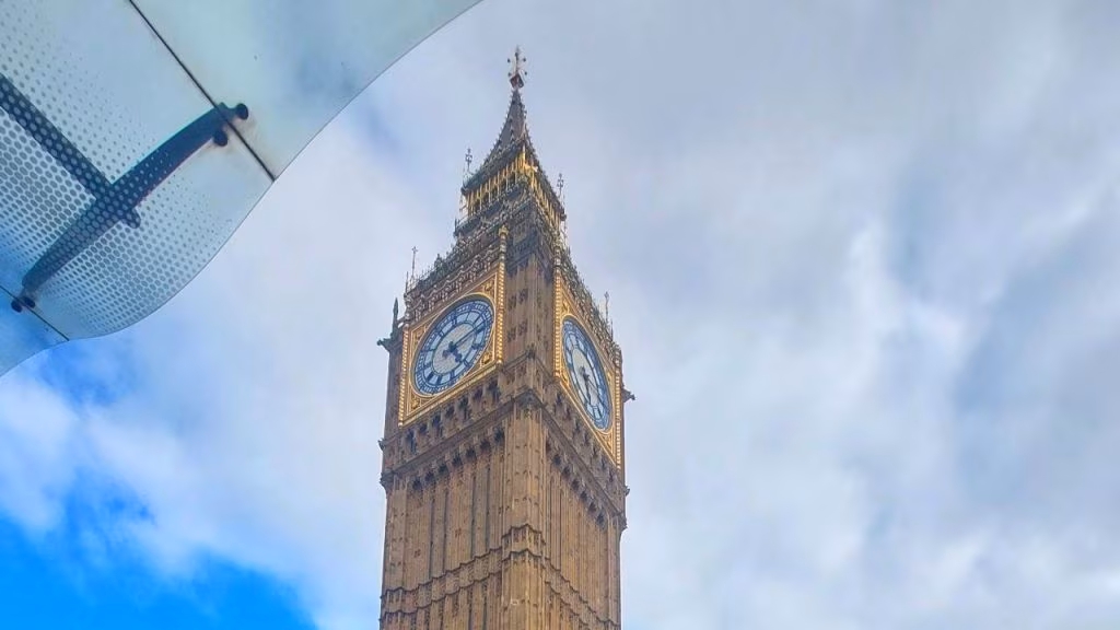 Big ben londra - foto Teleone.it