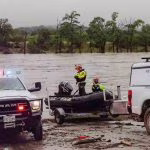 Cambiamenti climatici: chi dà la responsabilità alla CO2 e chi non è d’accordo. Le piogge provocate dall’uomo e la strana inondazione in Texas