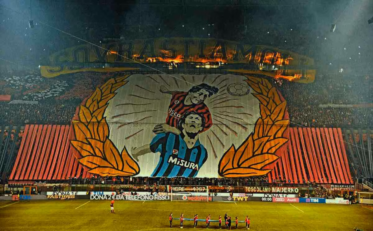 Curva Sud (Sovrastiamoli)