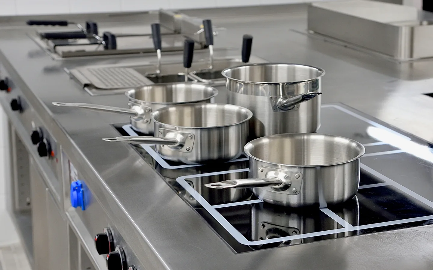 Materiali za profesionalno kuhinjo