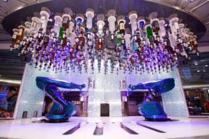 I due robot bartender