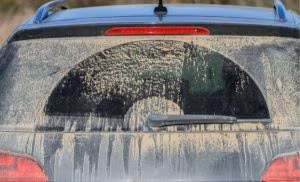 Auto sporca
