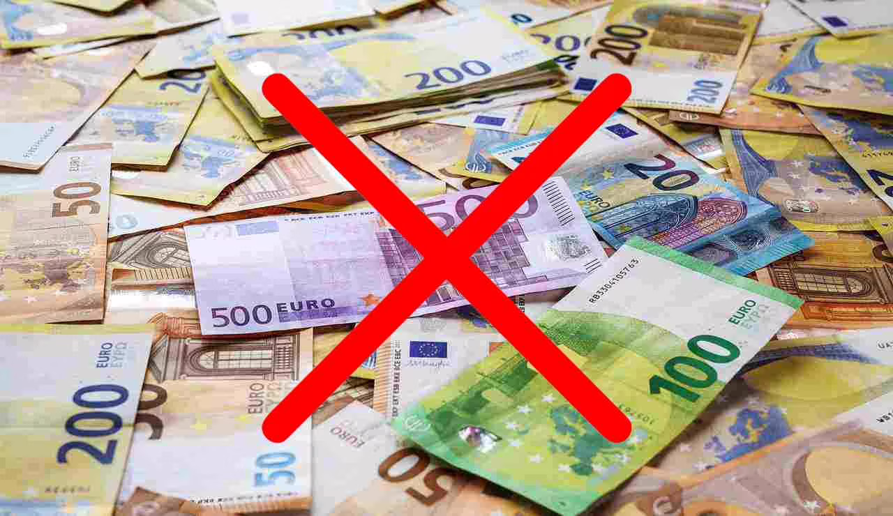 Banconote (Pixabay foto) - www.systemcue.it