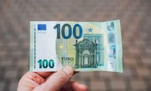 100 euro
