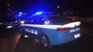 auto-Polizia-notte