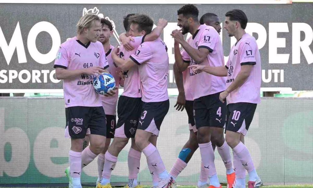 Palermo calcio esultanza (LaPresse) - Teleone.it