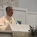 Palermo, le parole forti di Lorefice allo Zen: messaggio anche alla politica, “presente solo in tempo di elezioni”