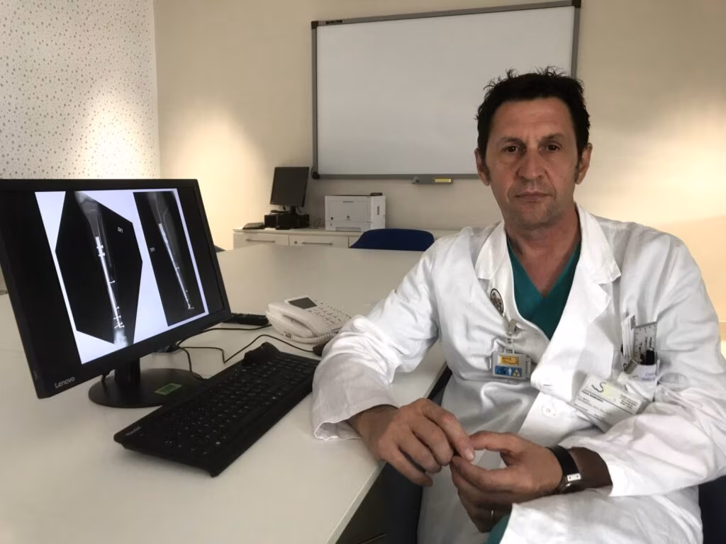 Torino, primo trapianto di caviglia “allungabile” al mondo