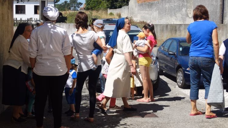 As Irmãs do Bom Pastor prestam assistência às vítimas de violência doméstica - Jornal O São Paulo