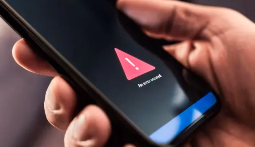 36 pericoli trovati nello Smartphone più amato: la procedura é da fare immediatamente | Rischi ti rubino tutti i dati bancari