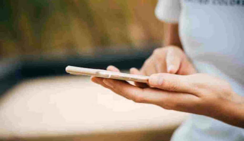 Scoperto l’ORO nei cellulari: questi modelli di smartphone ce l’hanno dentro | Si può recuperarlo