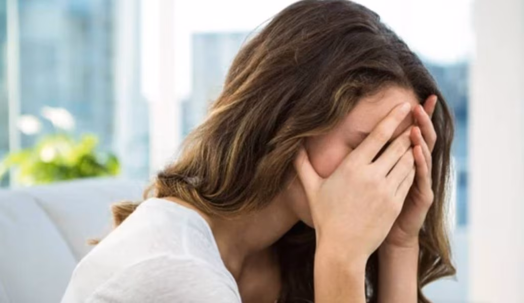 ALLARME DEPRESSIONE: 6 frasi SPECCHIO da ripetere ogni mattina | Spuntano buon umore ed energia