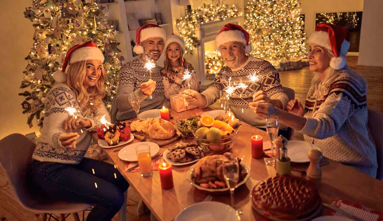 Frasi da dedicare durante la Vigilia di Natale: idee dolci, romantiche e speciali