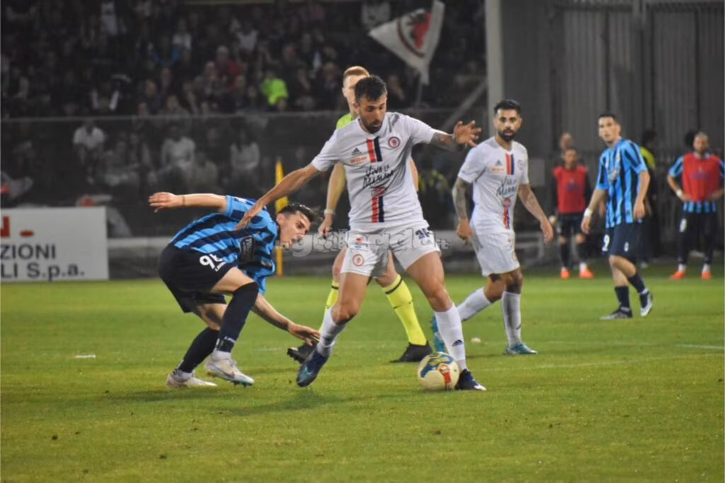 Foggia-Lecco Petermann andata finale playoff Serie C